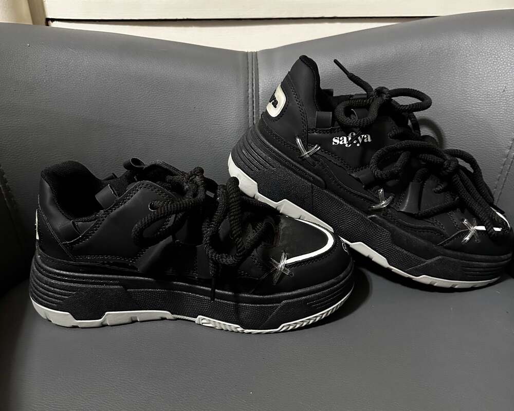 Women’s Safiya Chunky Black Rope Lace Platform Sneakers size 38 (7-7.5)